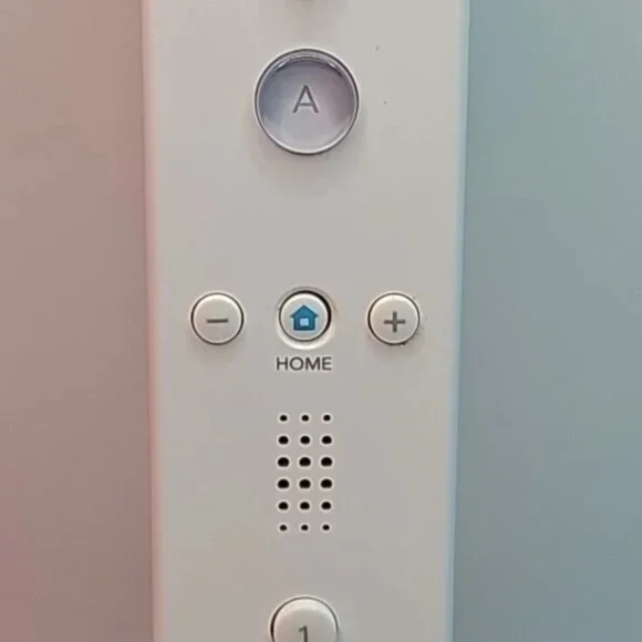 Nintendo Wii RVL-001 Console Gamecube With Cables, Sensor, Controller Etc - Picture 6 of 16